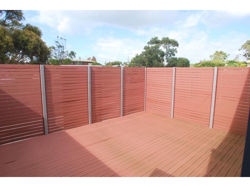 2/22 Beaton Place, Inverloch VIC 3996