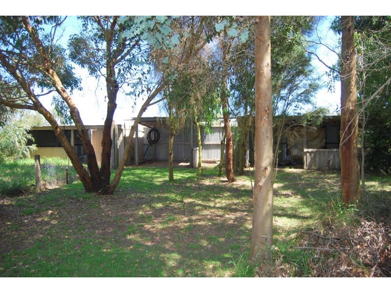 615 Inverloch Kongwak Rd, Inverloch VIC 3996