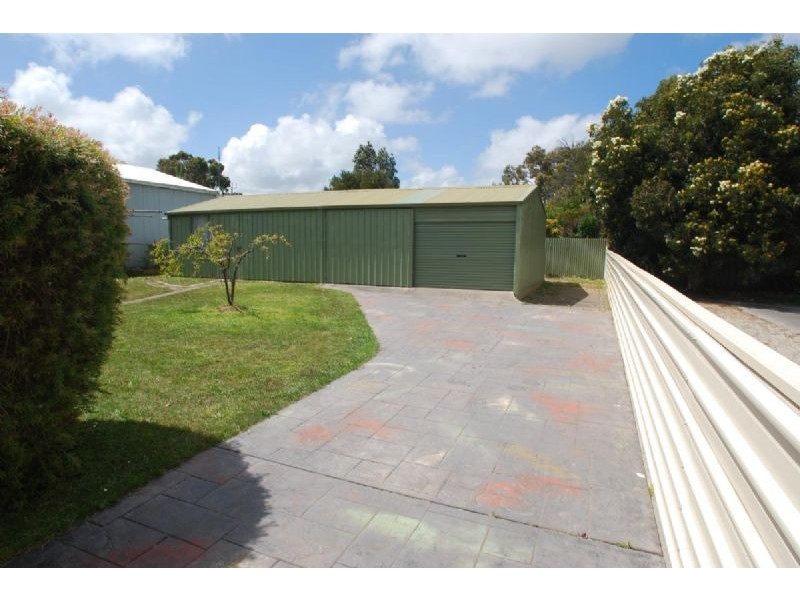 16 Cashin Street, Inverloch VIC 3996