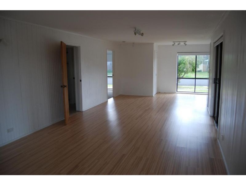 7 Meanderri Dve, Inverloch VIC 3996