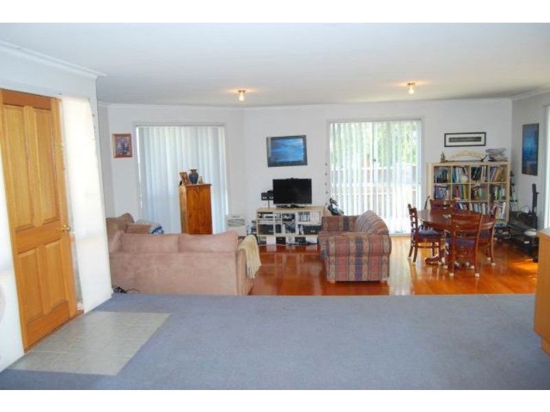 111 Tamara Cres, Inverloch VIC 3996