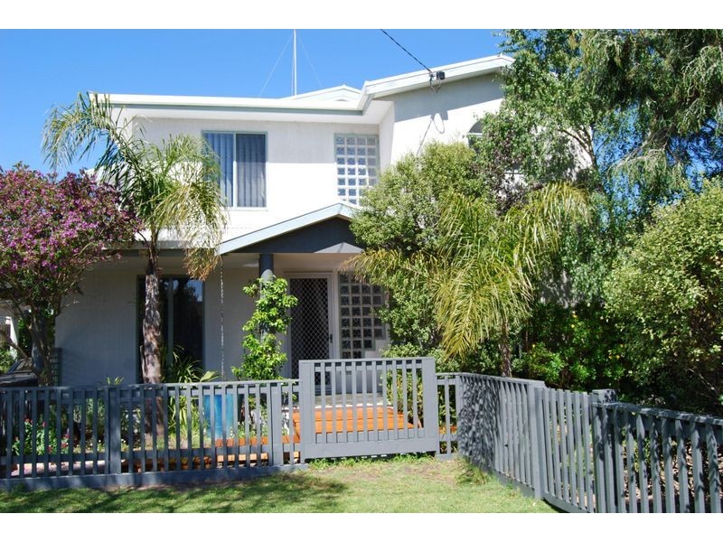 2b Pier Road, Inverloch VIC 3996