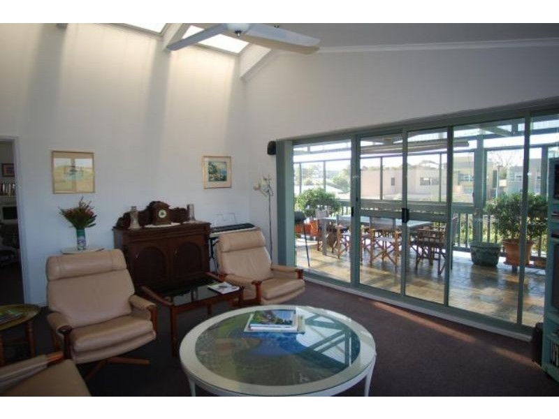 2b Pier Road, Inverloch VIC 3996