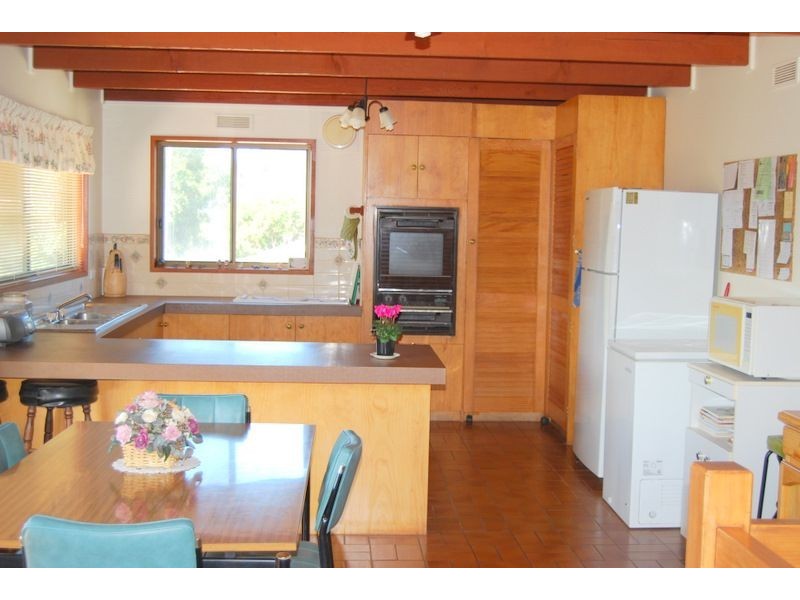 29 Beilby Ave, Inverloch VIC 3996