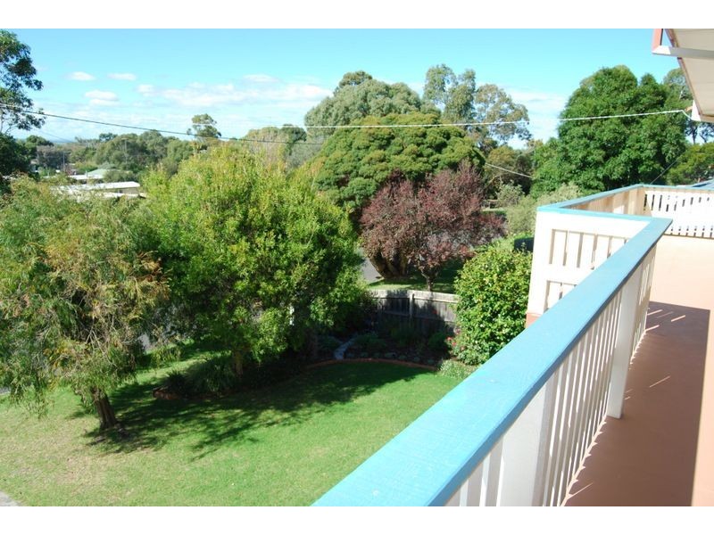29 Beilby Ave, Inverloch VIC 3996