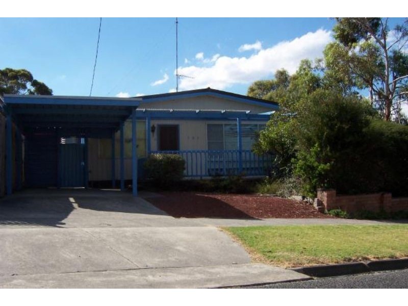 103 Bayview Avenue, Inverloch VIC 3996