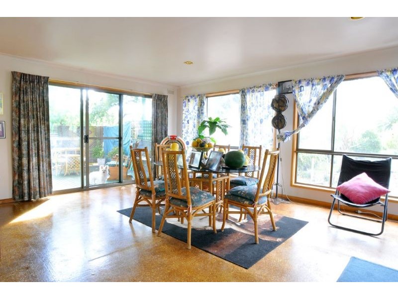 15 Cashin St, Inverloch VIC 3996