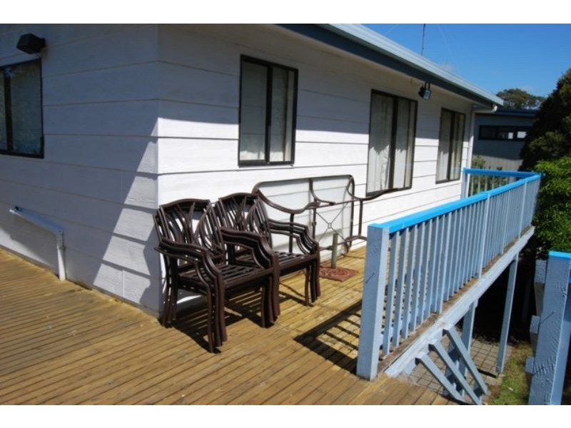 16 Overlook Drive, Inverloch VIC 3996