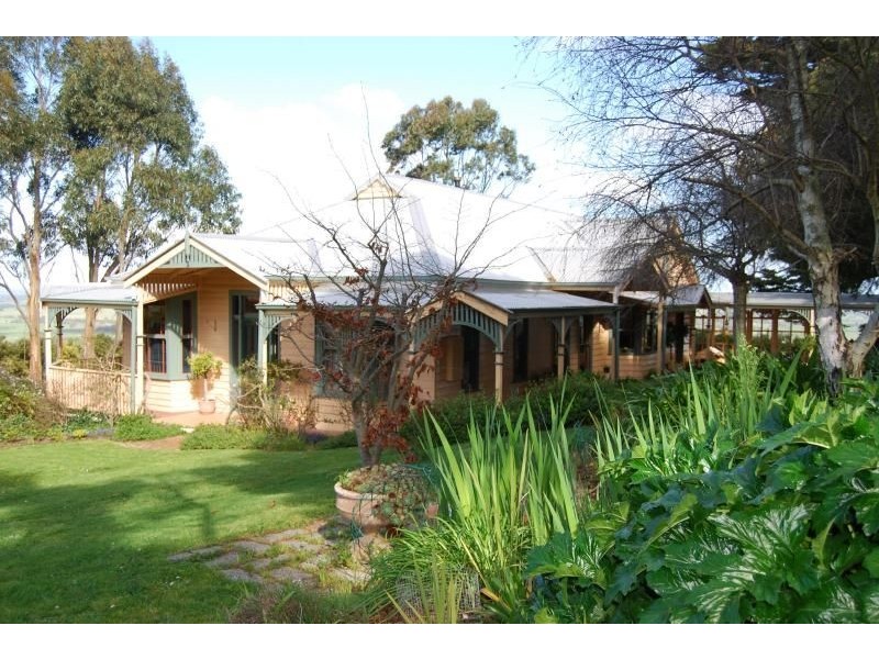 240 Lomagnos Rd, Outtrim VIC 3951