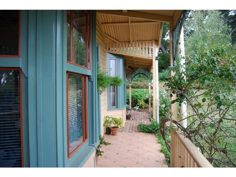 240 Lomagnos Rd, Outtrim VIC 3951