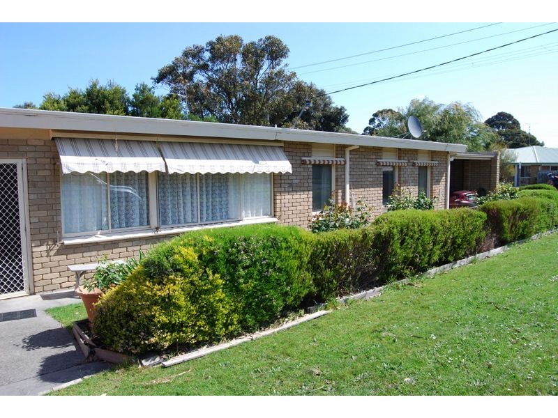 28 SANDYMOUNT AVE, Inverloch VIC 3996