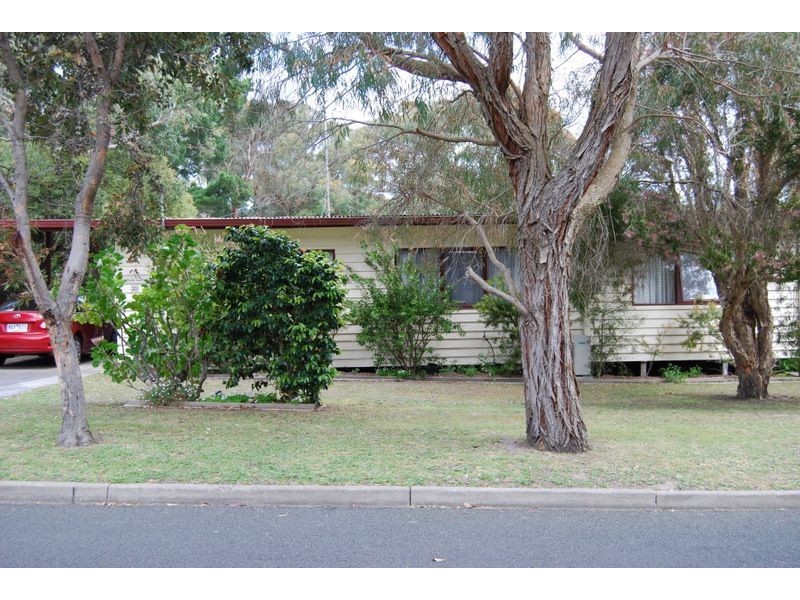 39 Halford st, Inverloch VIC 3996