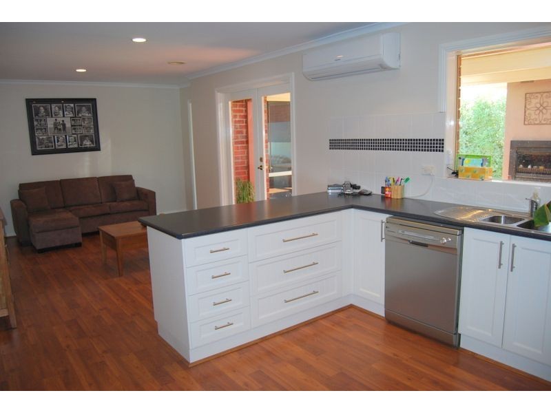 72 TOORAK RD, Inverloch VIC 3996