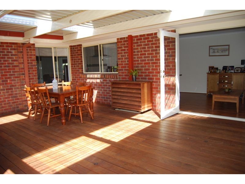 72 TOORAK RD, Inverloch VIC 3996