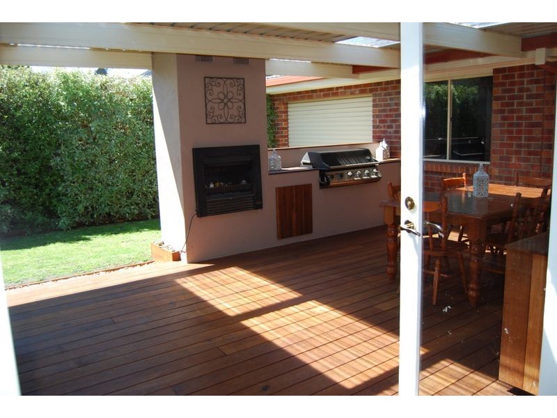 72 TOORAK RD, Inverloch VIC 3996