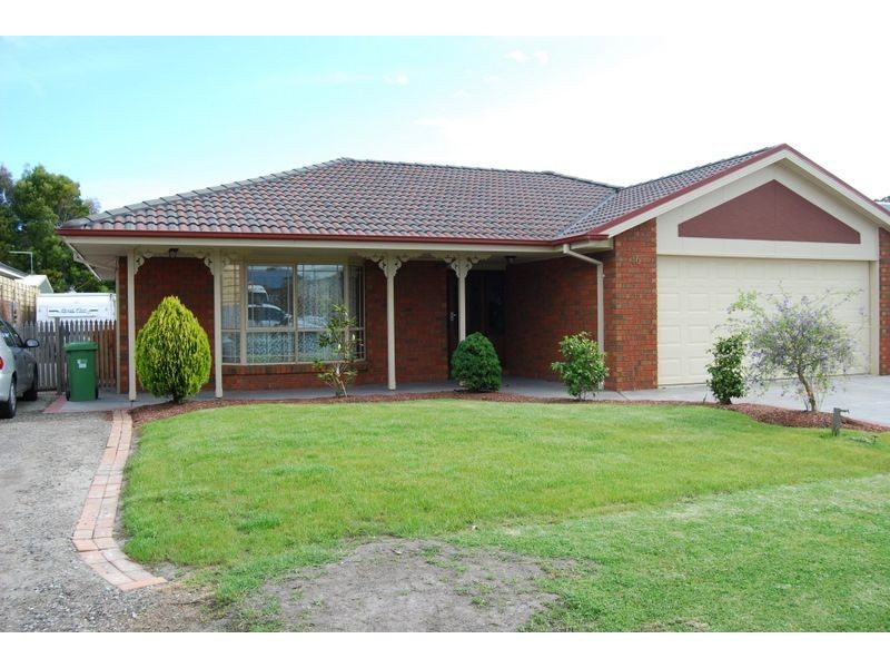 46 Royal Pde, Inverloch VIC 3996