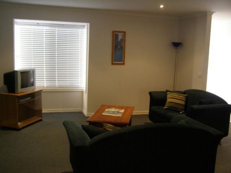 4/9 Meanderri Drive, Inverloch VIC 3996