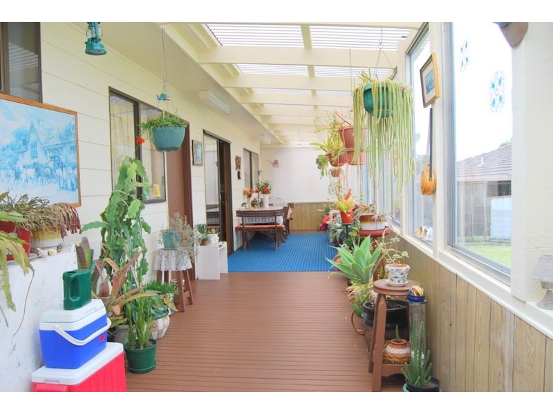 38 Gordon Ave, Inverloch VIC 3996