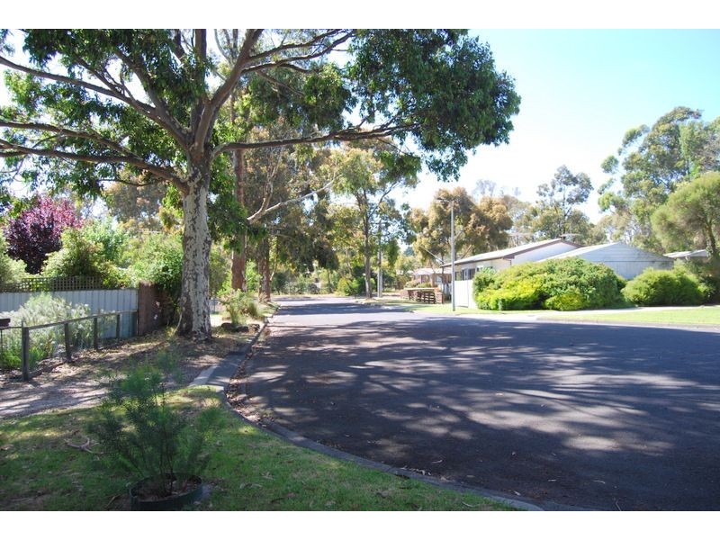 4 Mandy Crt, Inverloch VIC 3996