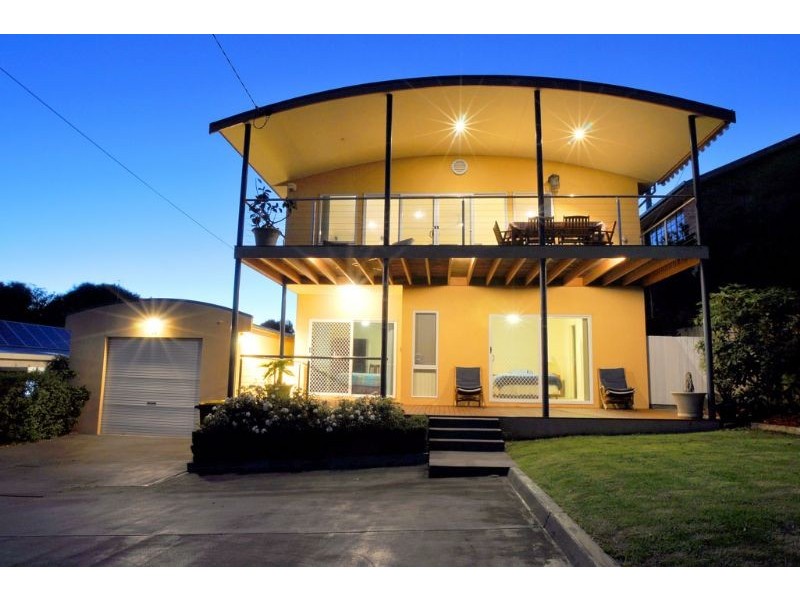 11 Grand View Grove, Inverloch VIC 3996