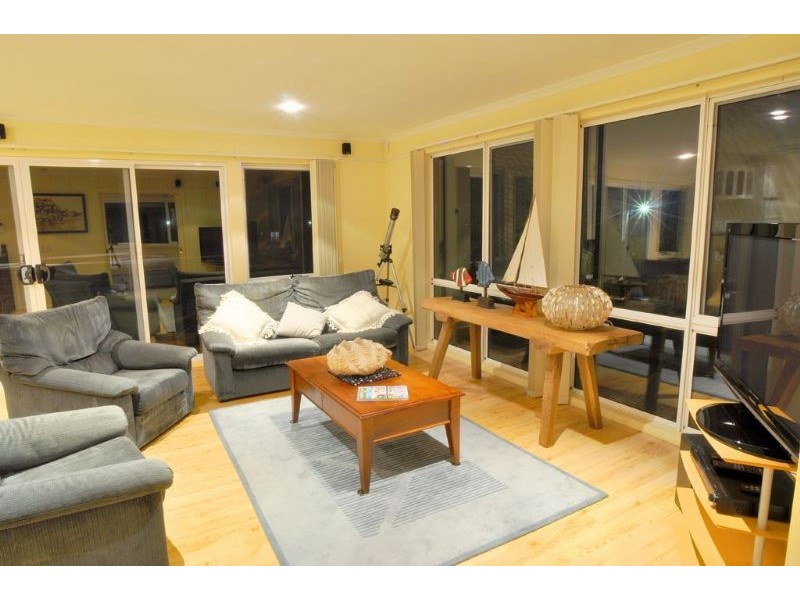 11 Grand View Grove, Inverloch VIC 3996