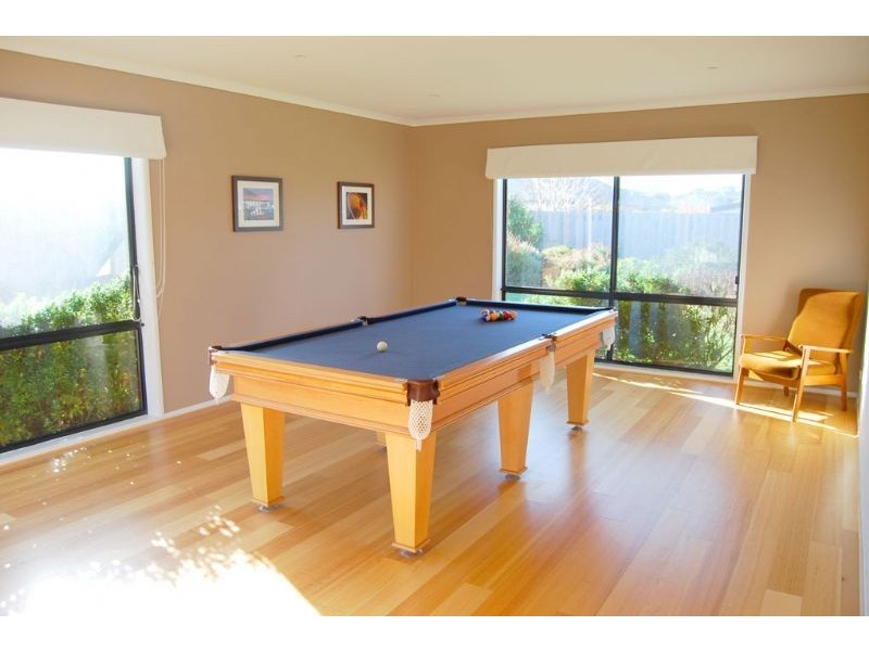 6 Surrey place, Inverloch VIC 3996