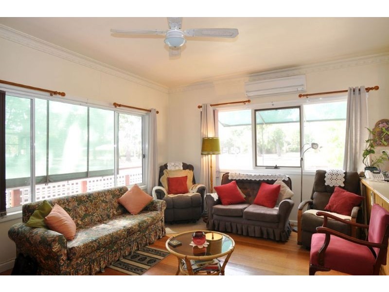 65 Williams Street, Inverloch VIC 3996