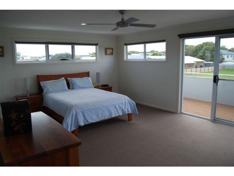 49 Beachcomber Drive, Inverloch VIC 3996