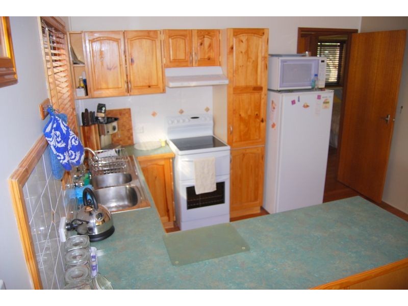 42 Beilby Avenue, Inverloch VIC 3996