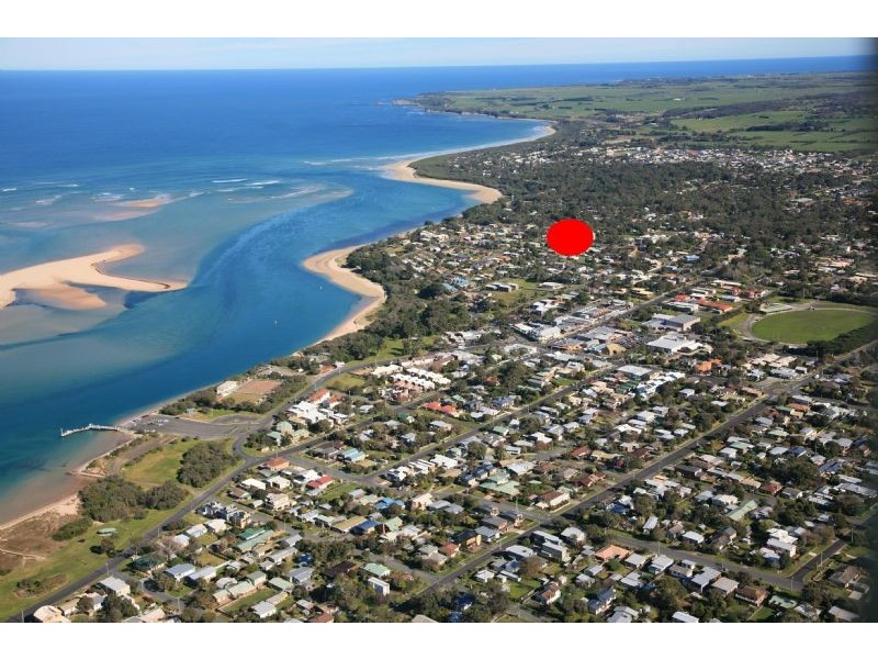 16 Kathryn Close, Inverloch VIC 3996