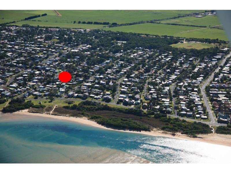 4 Pier Rd, Inverloch VIC 3996