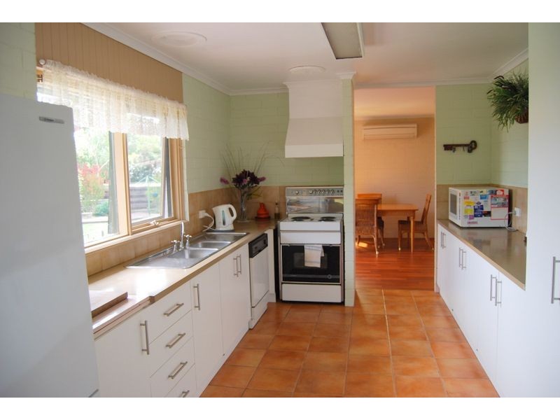 7 VALERIE STREET, Inverloch VIC 3996