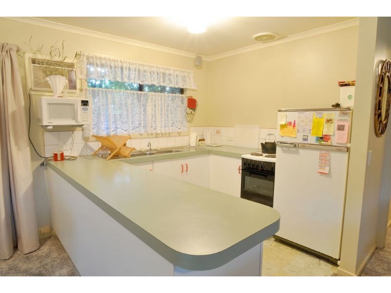 23 LOHR AVE, Inverloch VIC 3996