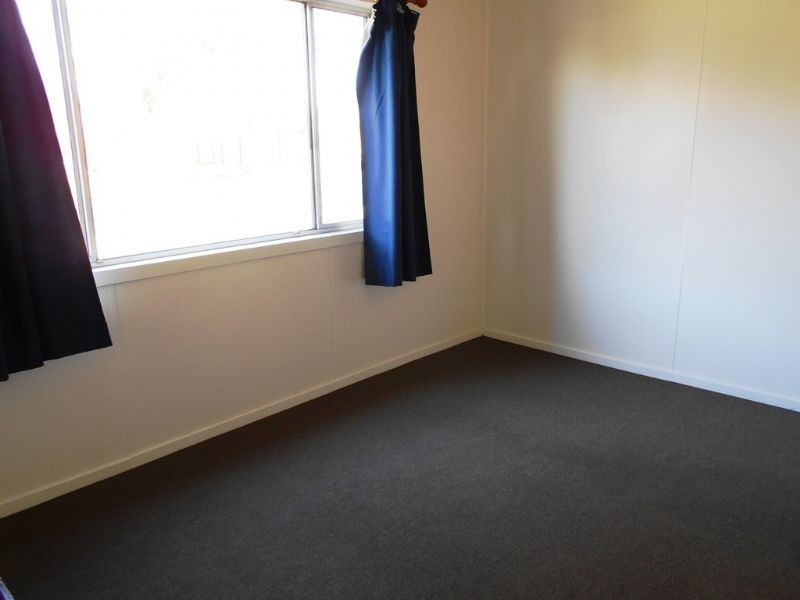 13 Gordon Avenue, Inverloch VIC 3996