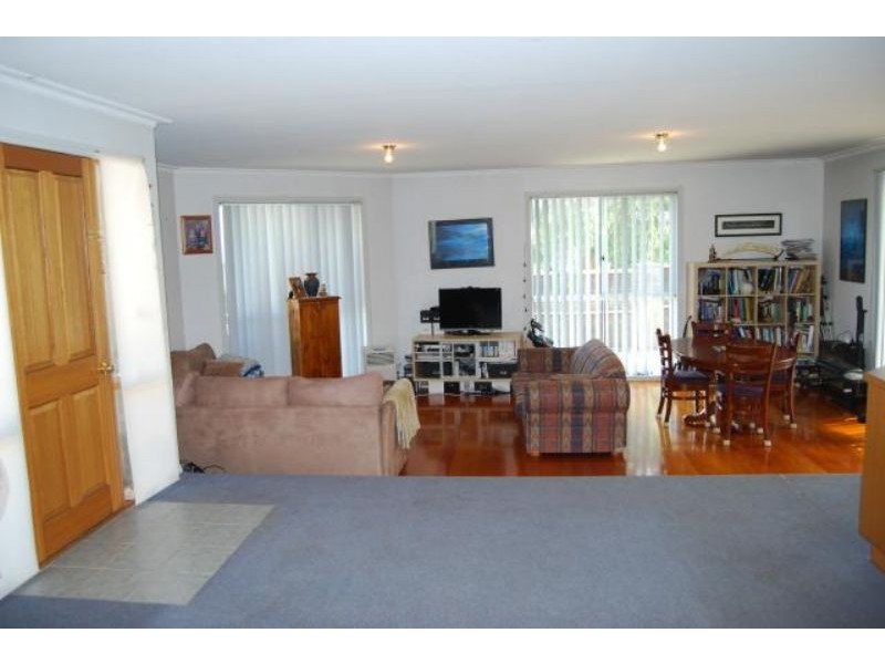111 Tamara Crescent, Inverloch VIC 3996