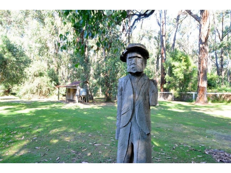 525 Anderson Rd, Inverloch VIC 3996