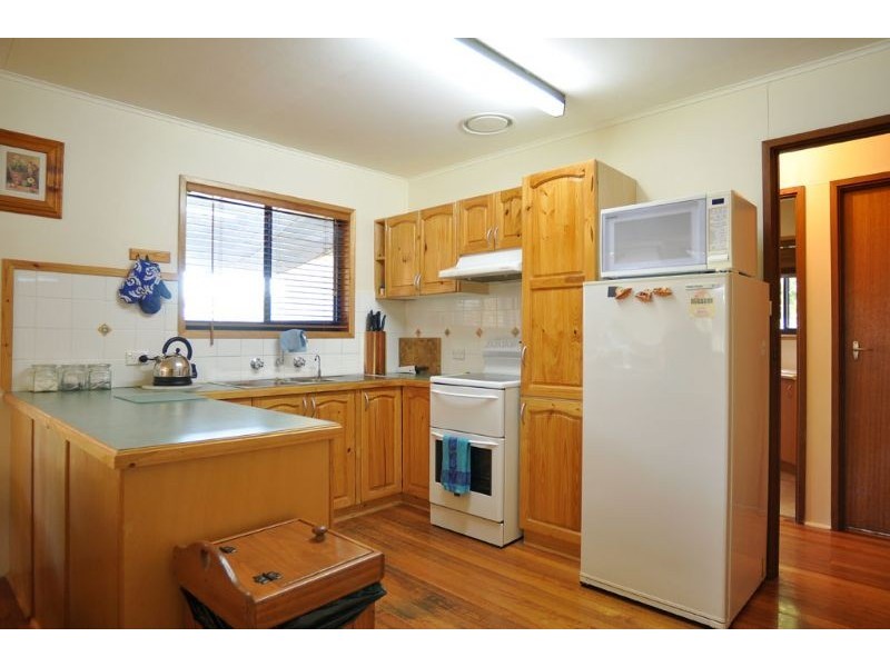 42 Beilby Avenue, Inverloch VIC 3996