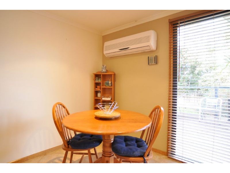 42 Beilby Avenue, Inverloch VIC 3996