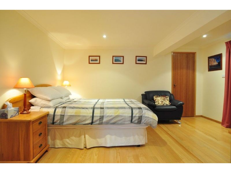 42 Beilby Avenue, Inverloch VIC 3996