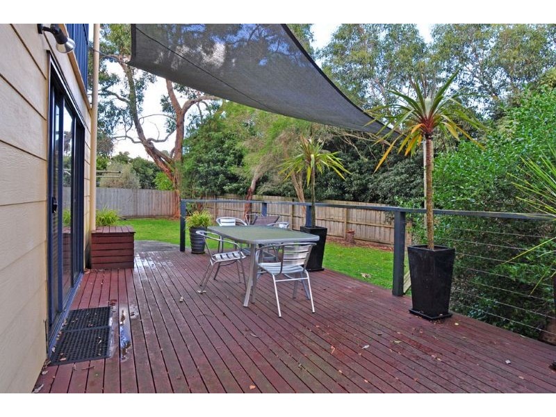 42 Beilby Avenue, Inverloch VIC 3996