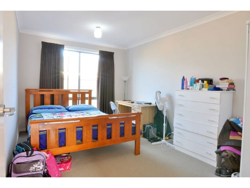 7 Dalmont Bay Crt, Inverloch VIC 3996