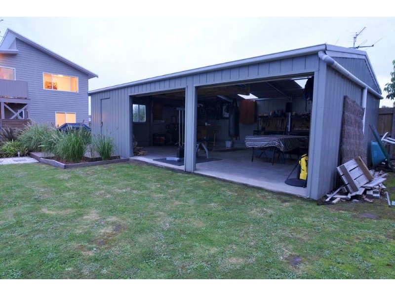 61 Tamara Crescent, Inverloch VIC 3996
