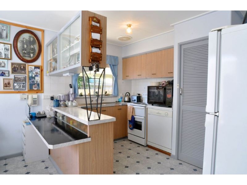 18 Darling Avenue, Inverloch VIC 3996