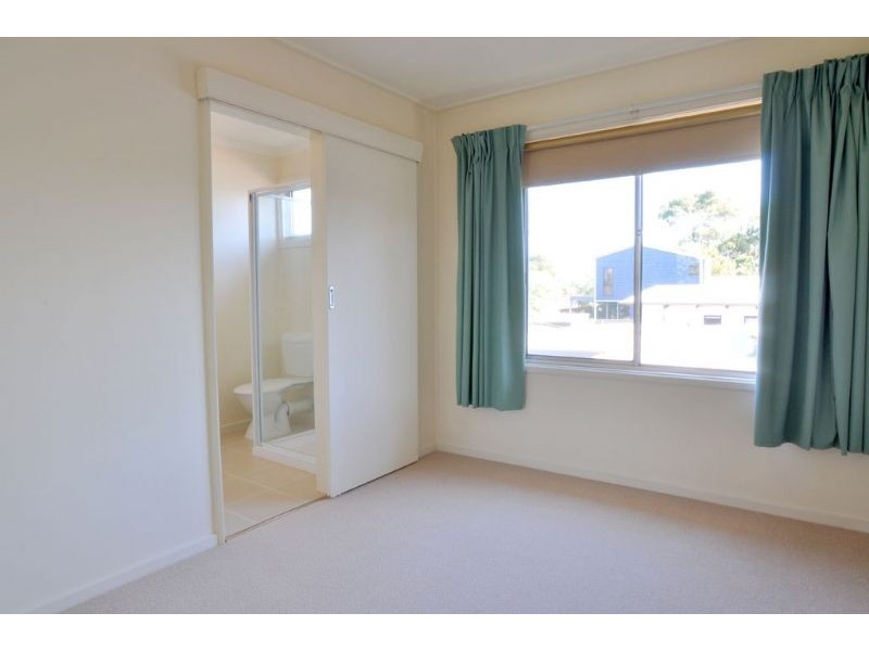 18 Darling Avenue, Inverloch VIC 3996