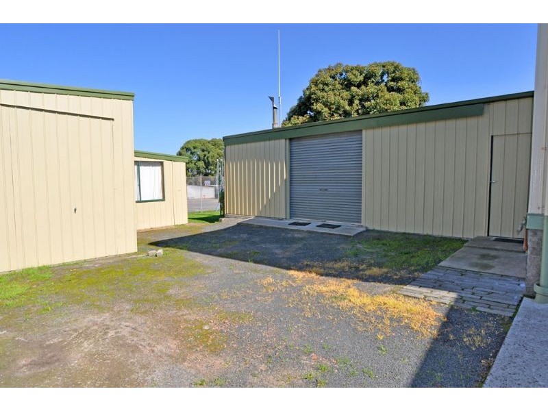 18 Darling Avenue, Inverloch VIC 3996