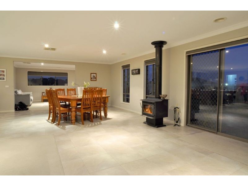 38 Tamara Crescent, Inverloch VIC 3996