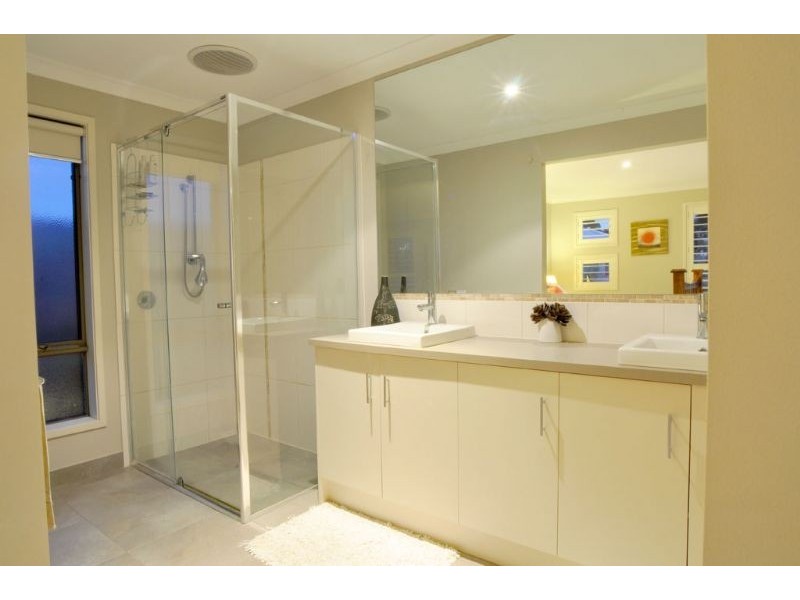 38 Tamara Crescent, Inverloch VIC 3996