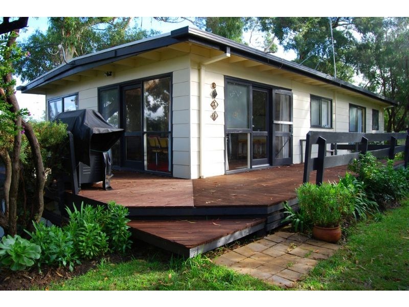 34 Surf Parade, Inverloch VIC 3996