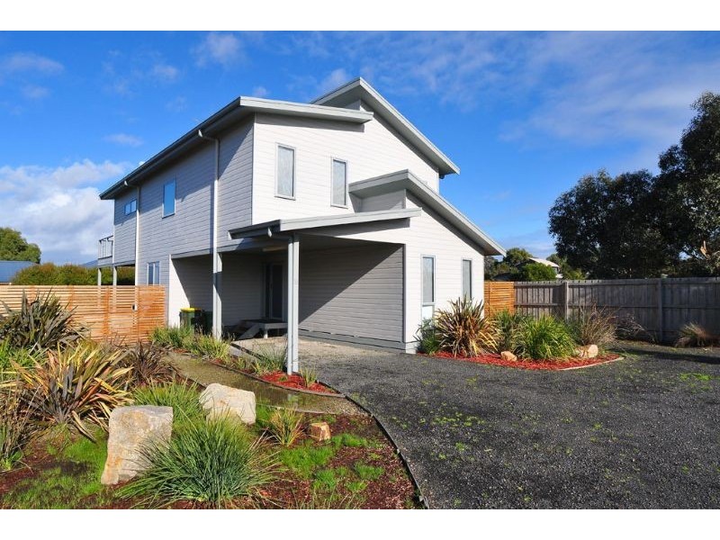 35 Artisan Way, Inverloch VIC 3996
