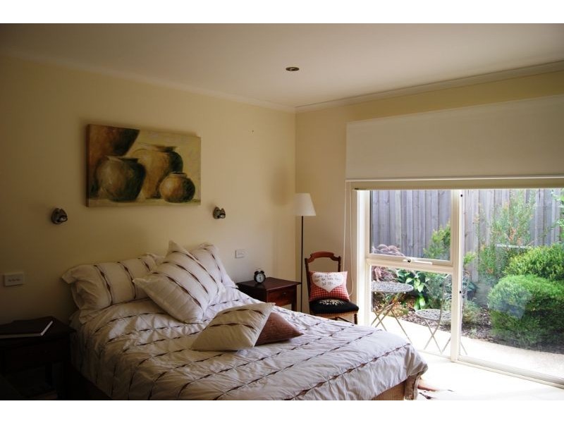 3/5 Scarborough Street, Inverloch VIC 3996